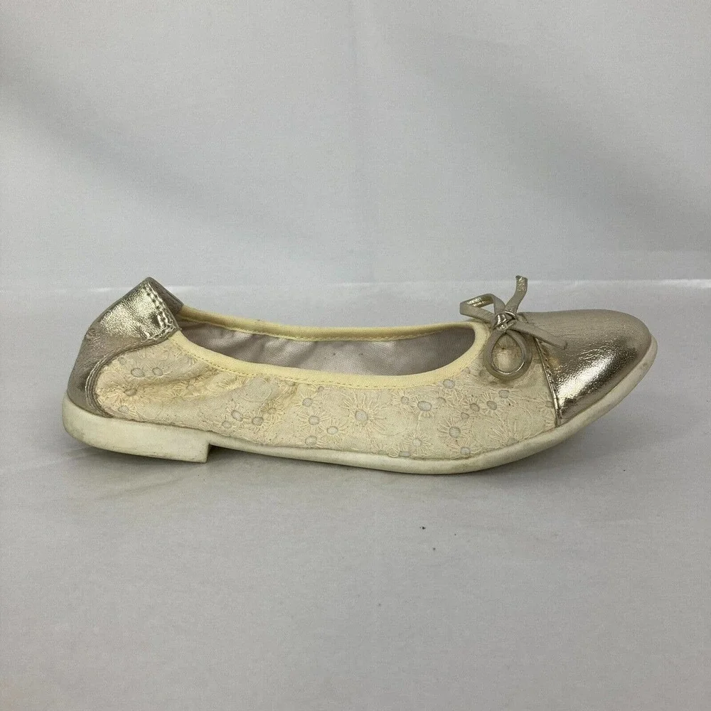 Lelli Kelly‎ Shoes Girls Sz 4.5 Ivory Eyelet Gold Leather Ballet Flats Cap Toe